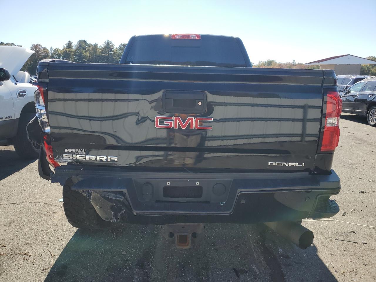 2017 GMC Sierra - Image 6