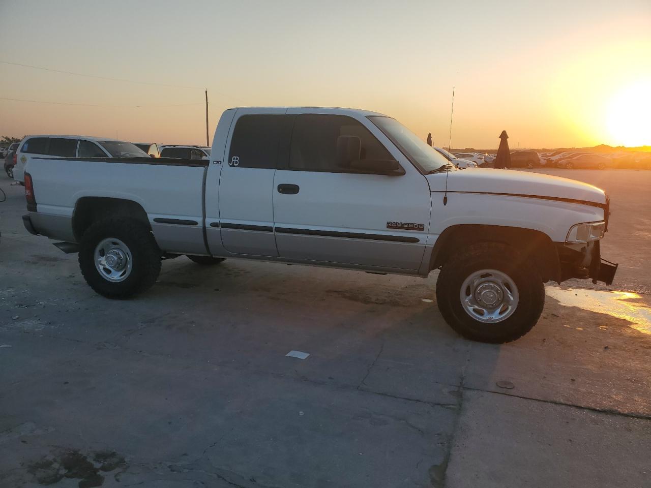 1999 Dodge Ram 2500 VIN: 1B7KC2360XJ534339 Lot: 76105234