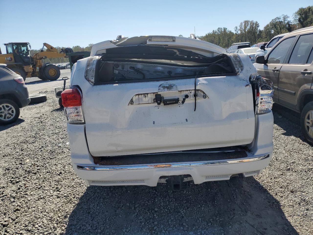 JTEZU5JR8B5025638 2011 Toyota 4Runner Sr5