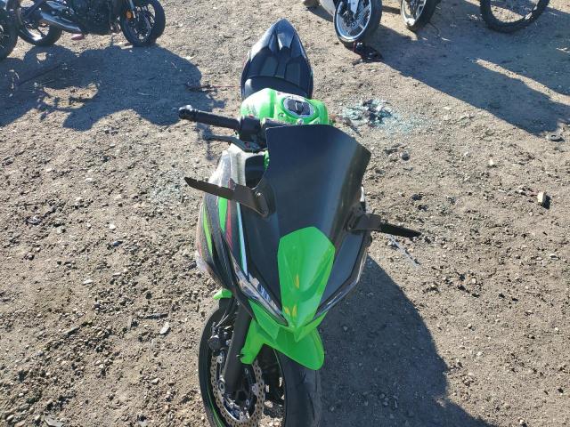  KAWASAKI EX650 N 2022 Зелений