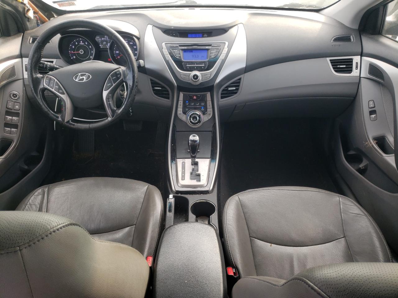2013 Hyundai Elantra - Image 8