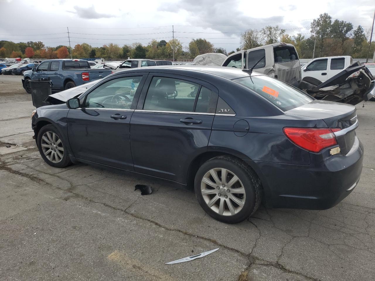 2012 Chrysler 200 - Image 2