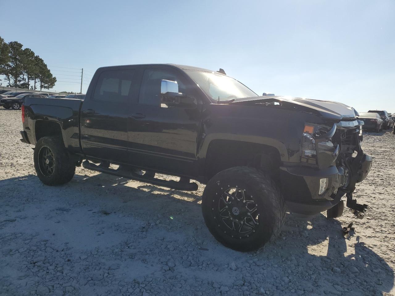 2017 Chevrolet Silverado - Image 4