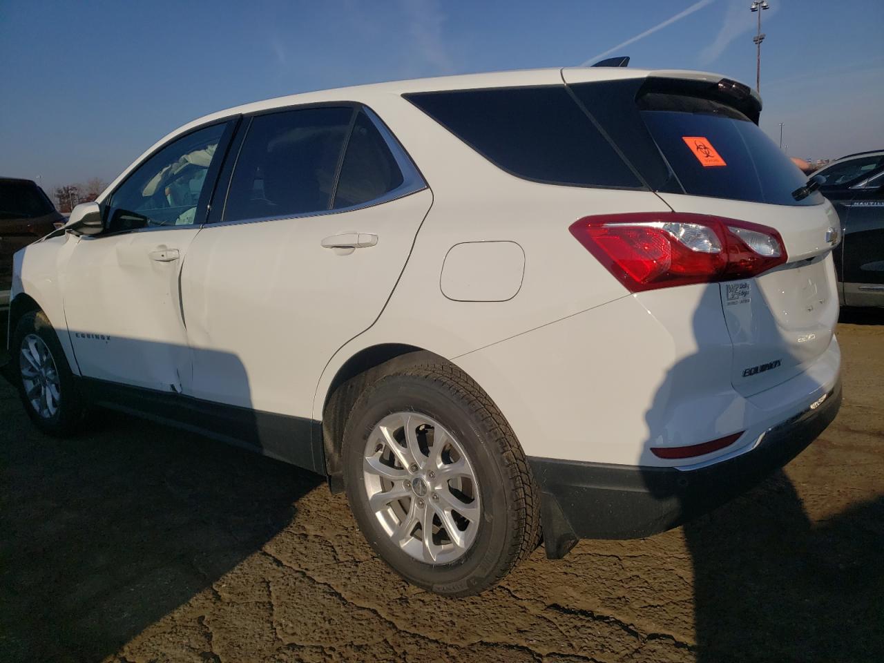 2020 Chevrolet Equinox - Image 2