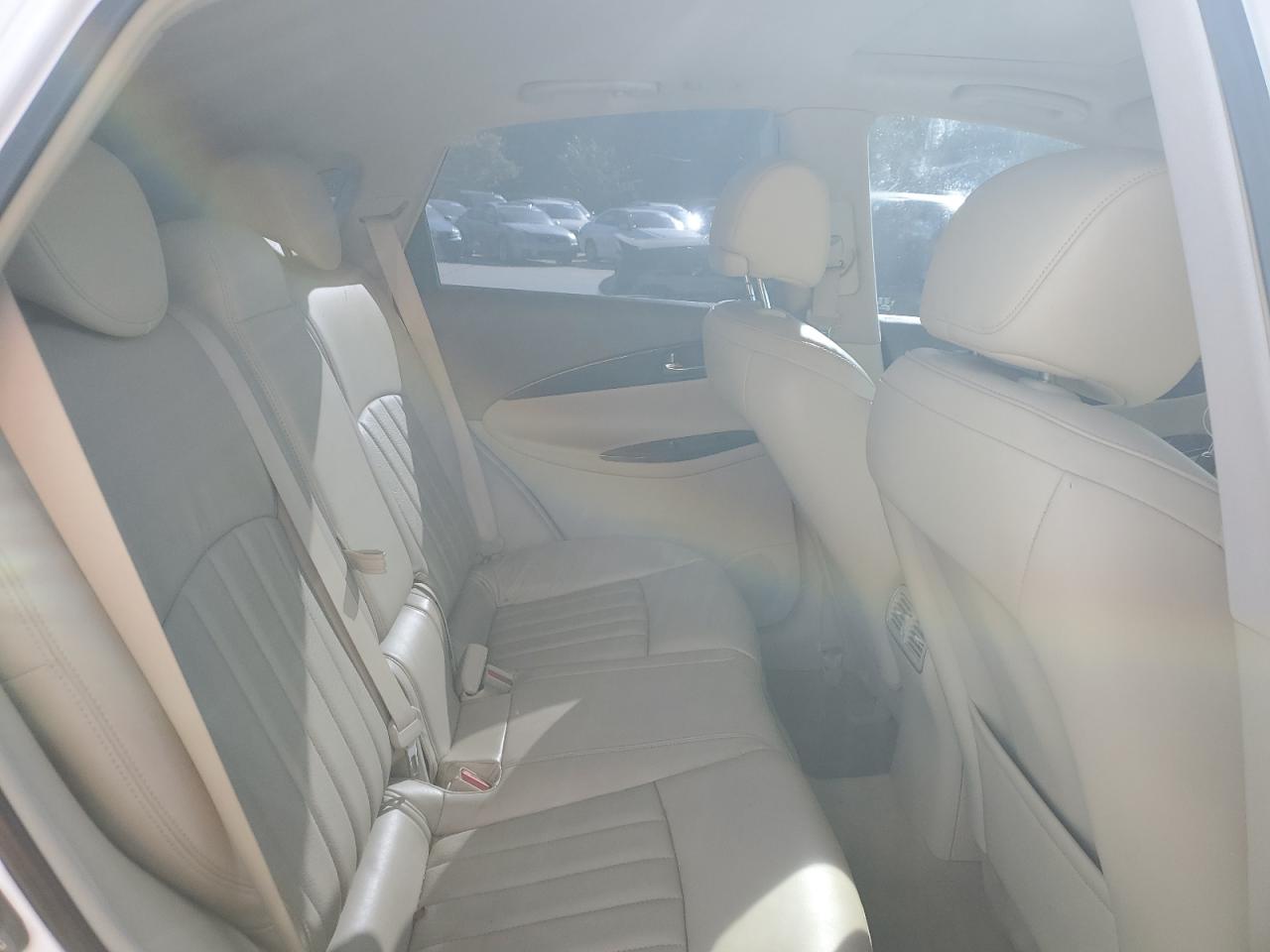 2014 Infiniti QX50 - Image 10