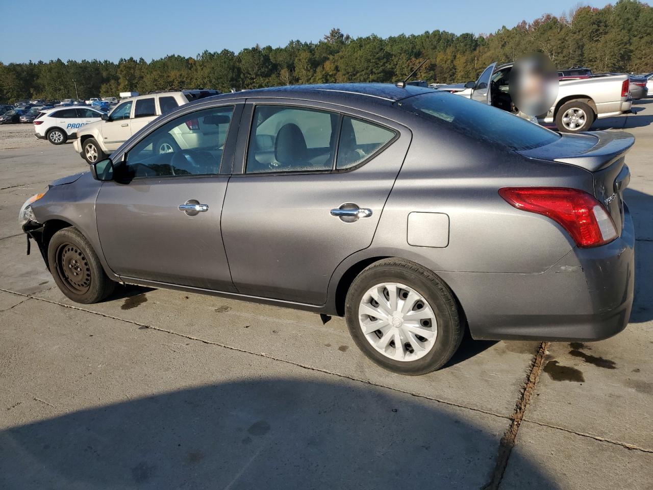 2019 Nissan Versa - Image 2