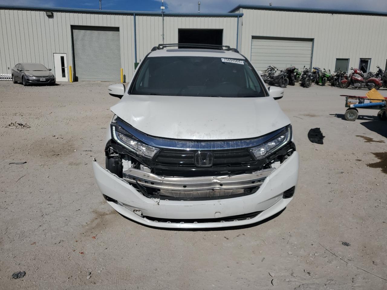 2022 Honda Odyssey - Image 5