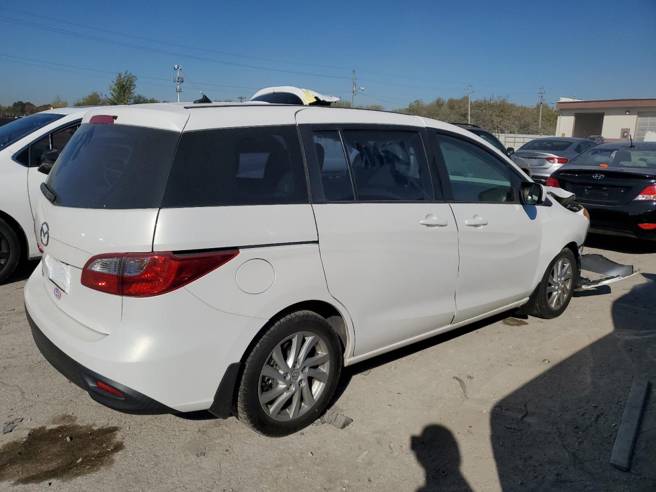 2012 Mazda 5 - Image 3