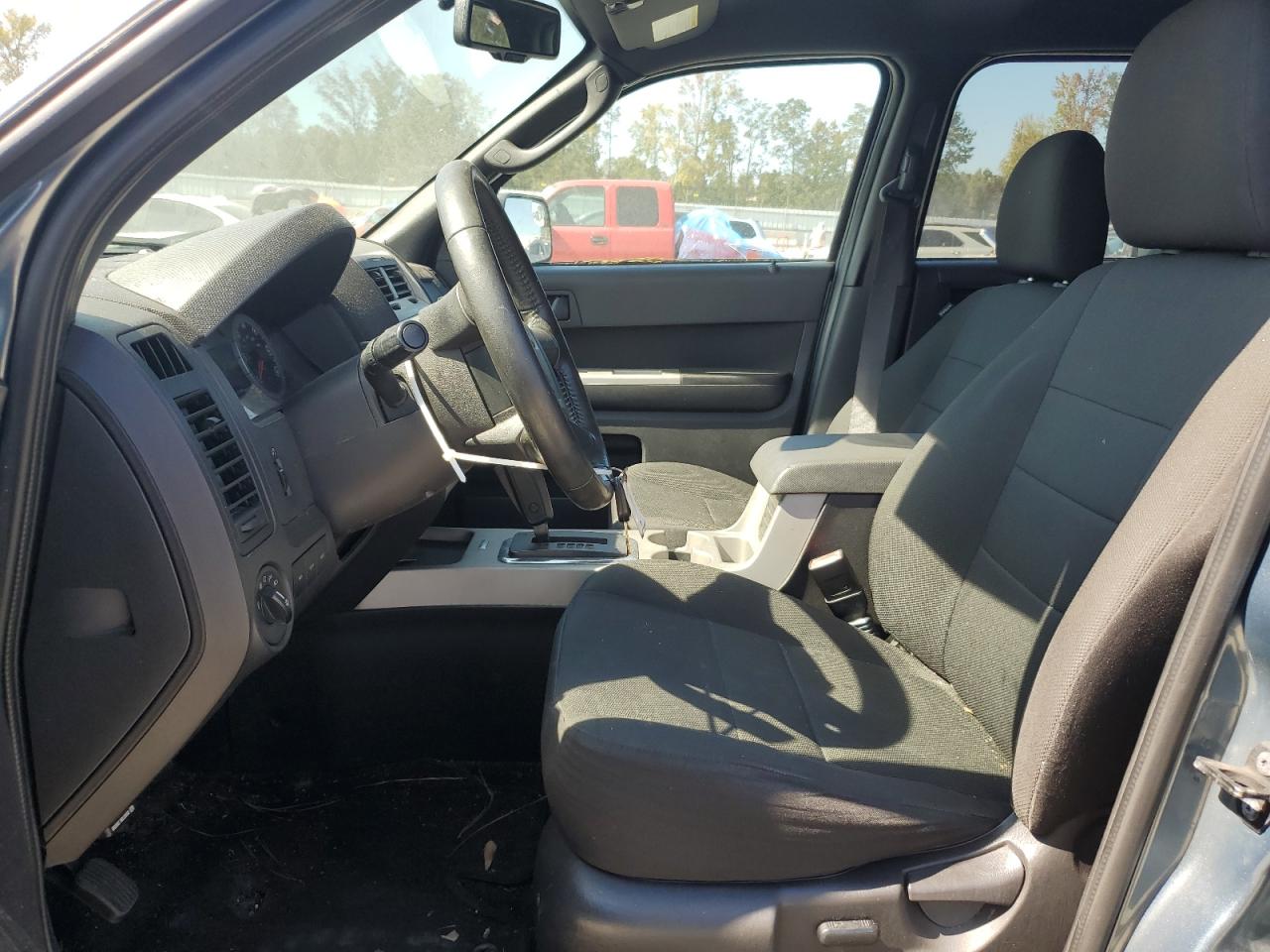 2010 Ford Escape - Image 7