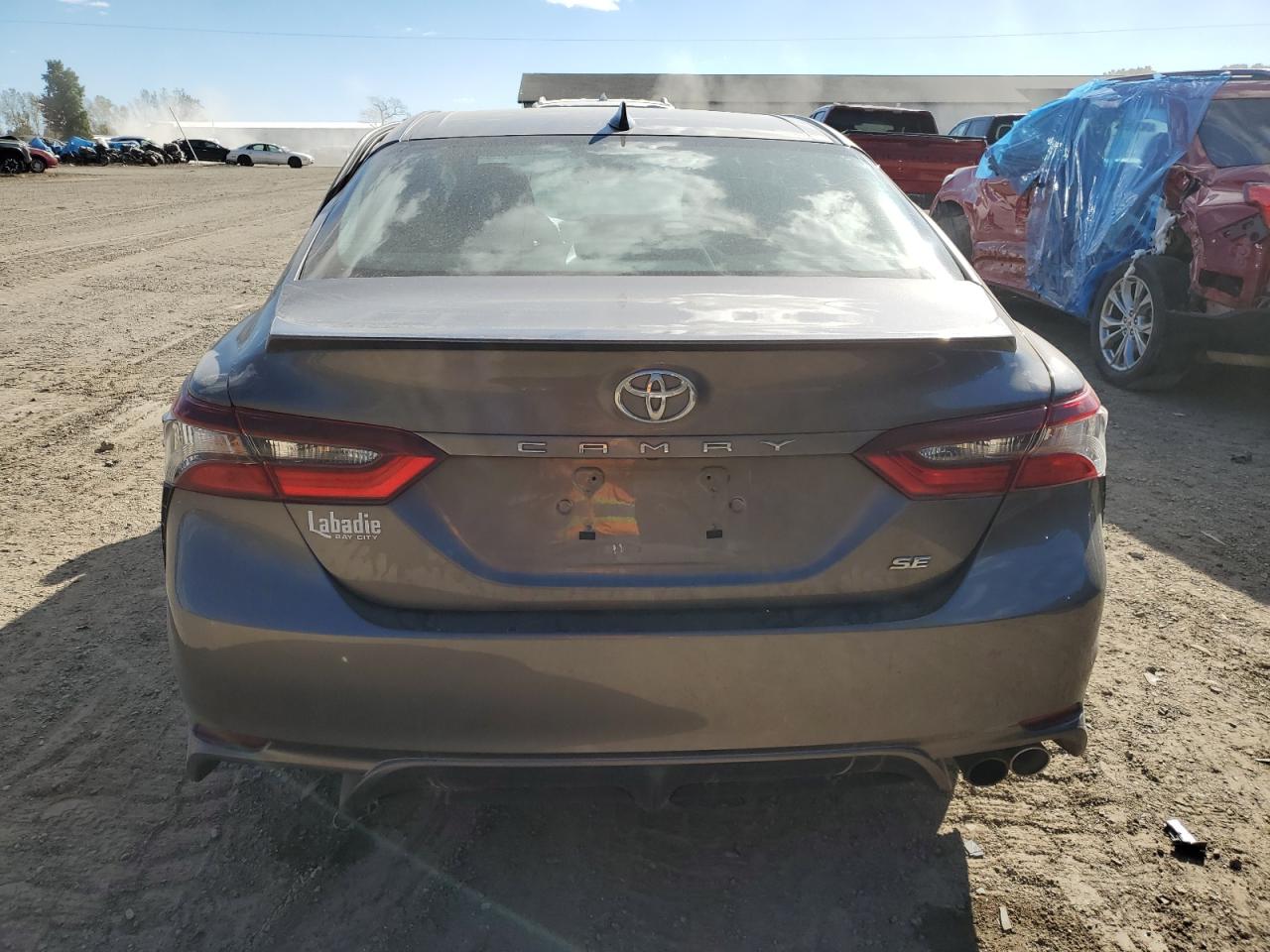 4T1G11AK6MU599725 2021 Toyota Camry Se