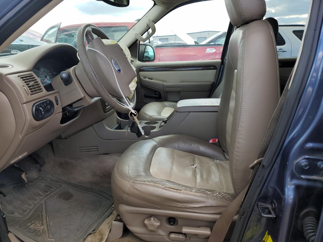 2004 Ford Explorer - Image 7