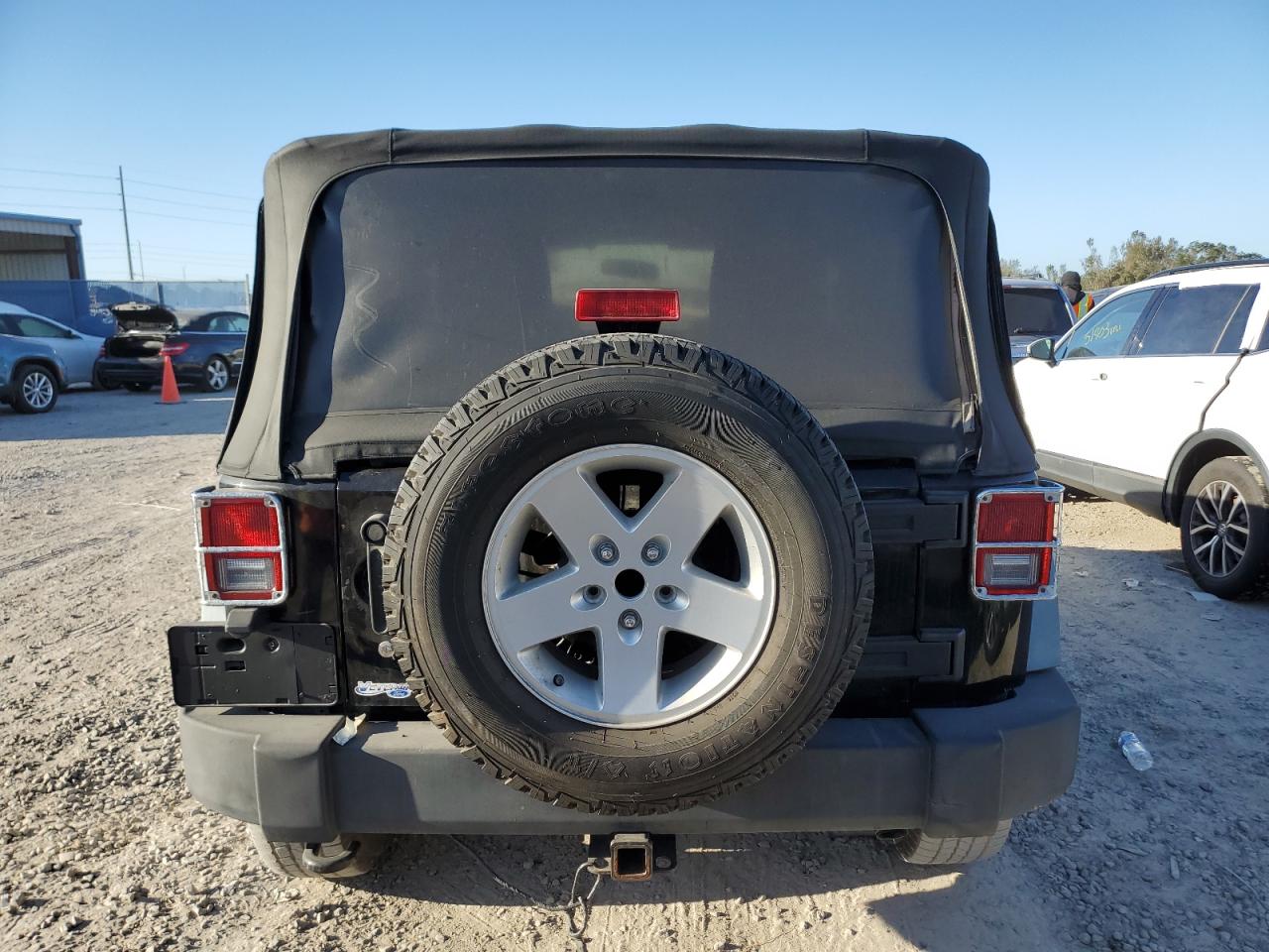 2011 Jeep Wrangler Sport VIN: 1J4GA2D18BL527046 Lot: 76390554