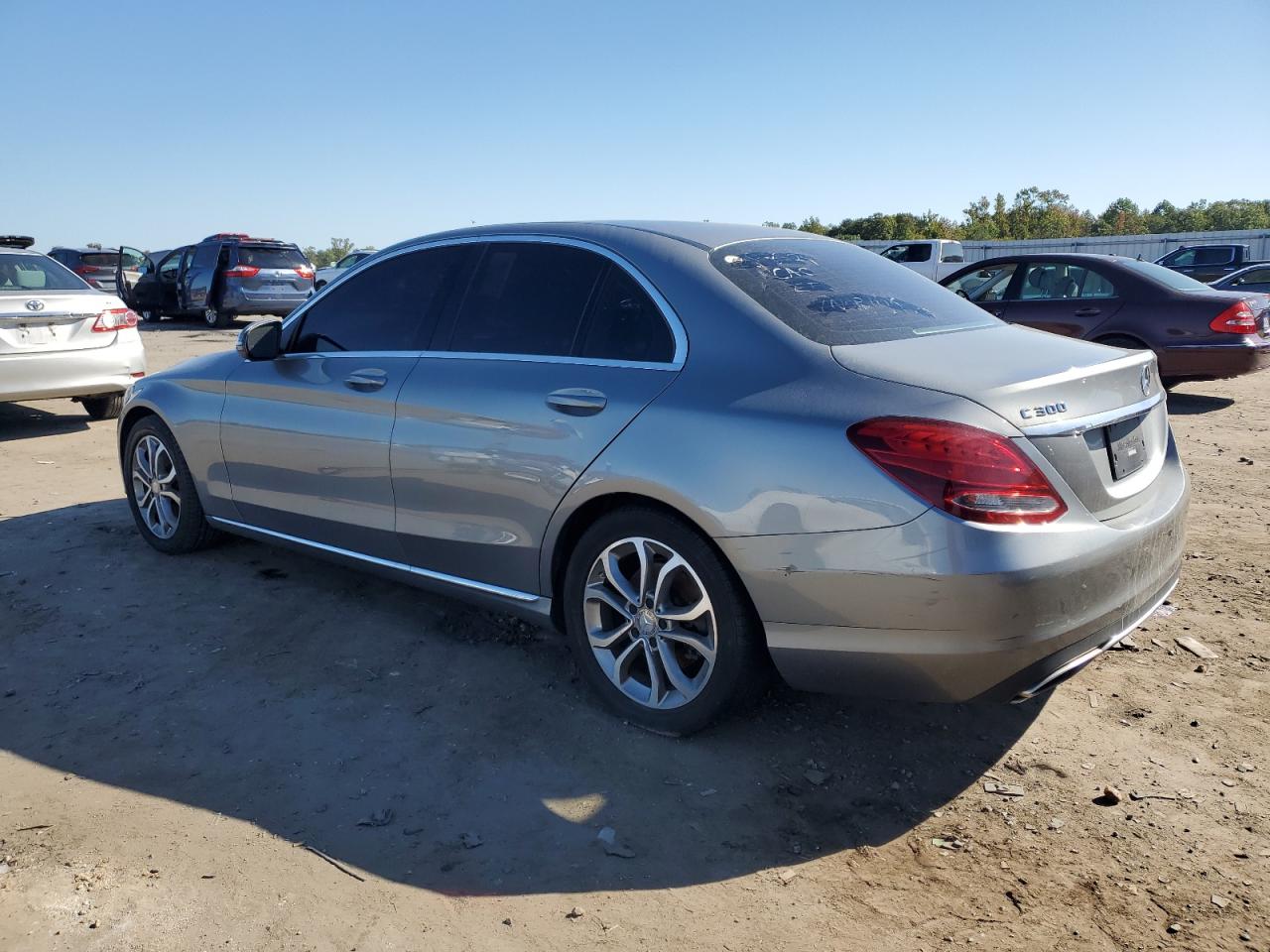 55SWF4JB8GU100597 2016 MERCEDES-BENZ C CLASS - Image 2