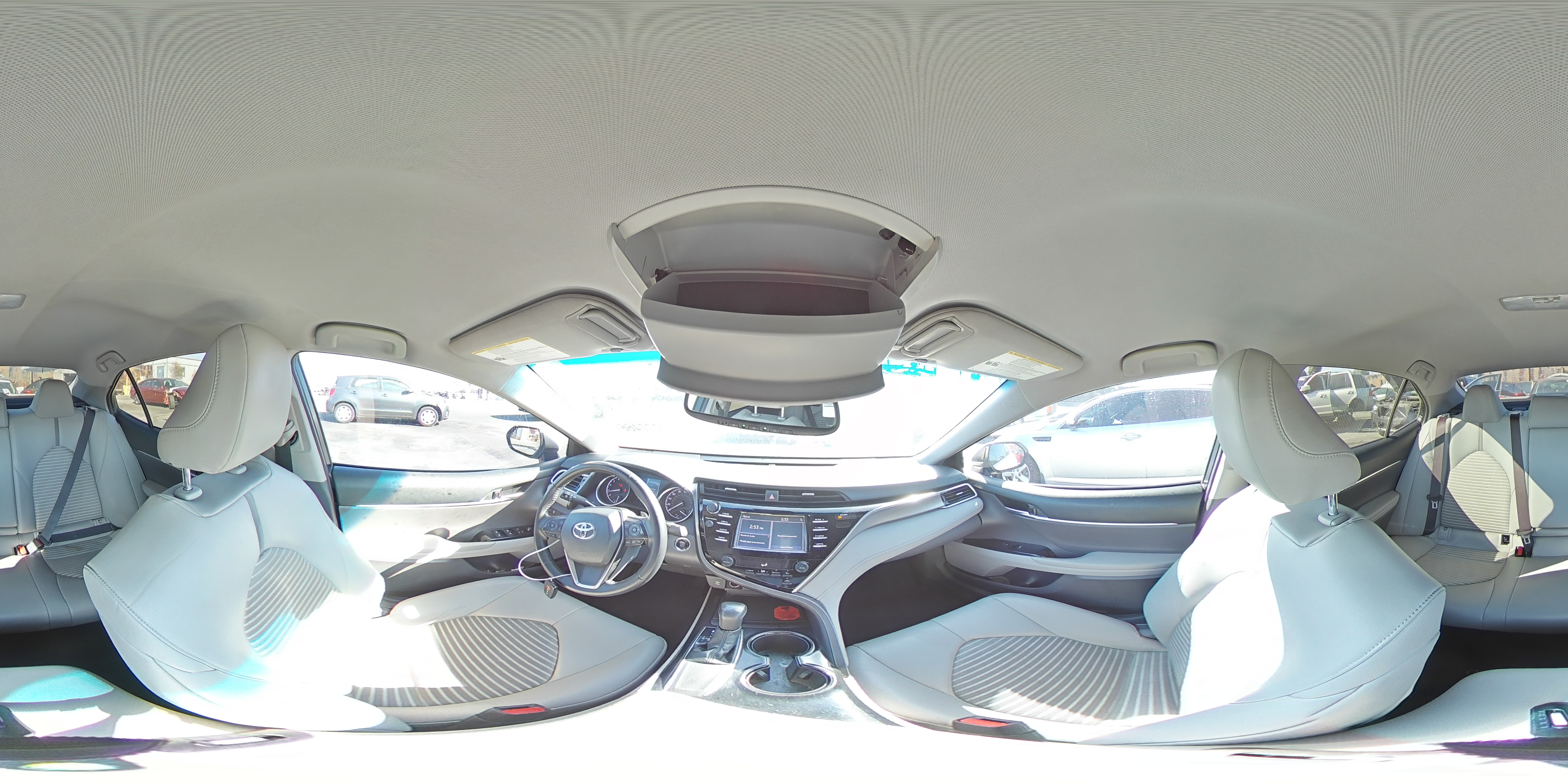 2018 Toyota Camry - Image 13