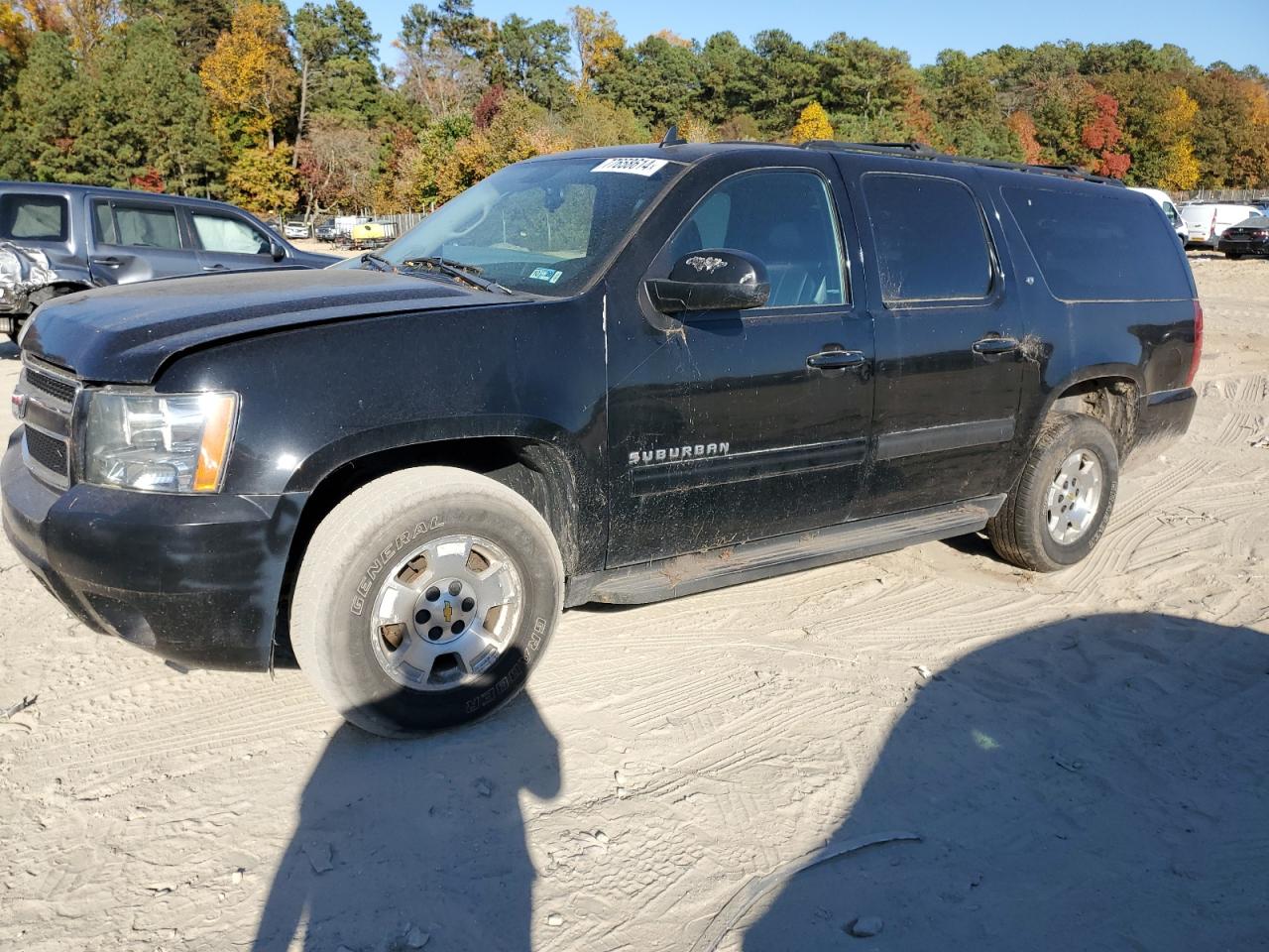 2013 Chevrolet Suburban K1500 Lt VIN: 1GNSKJE78DR285229 Lot: 77658614