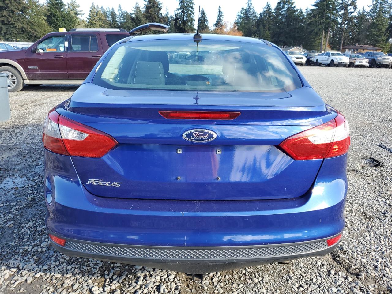 2012 Ford Focus S VIN: 1FAHP3E23CL477878 Lot: 77471264