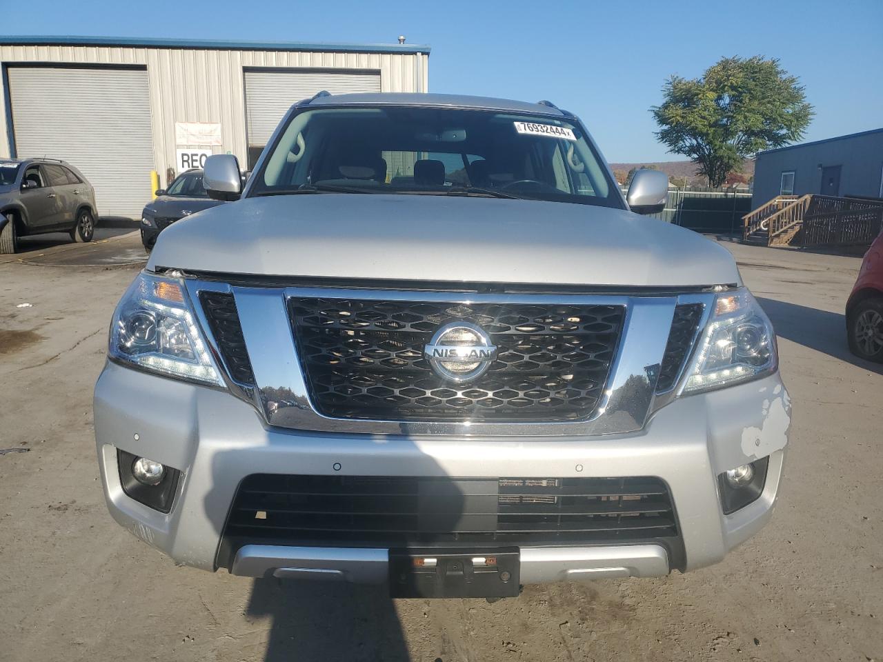 2018 Nissan Armada - Image 5