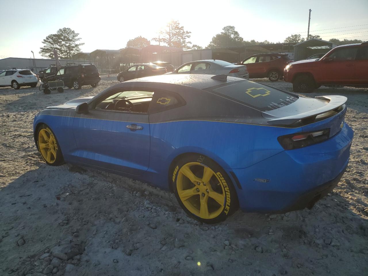 1G1FB1RX8H0181864 2017 CHEVROLET CAMARO - Image 2