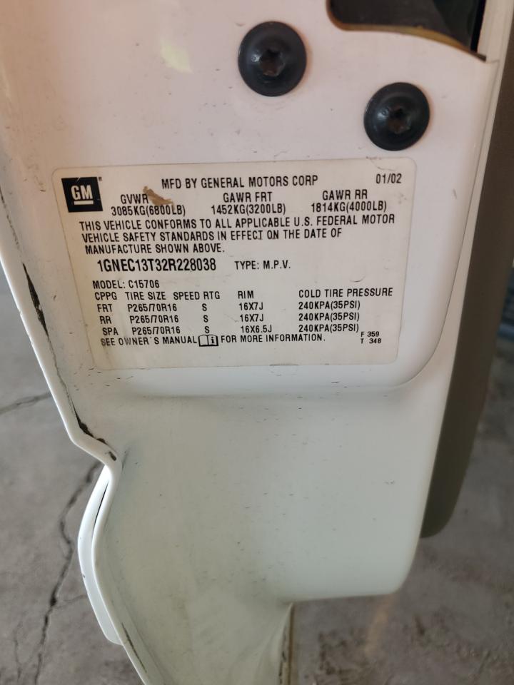 2002 Chevrolet Tahoe C1500 VIN: 1GNEC13T32R228038 Lot: 74136204