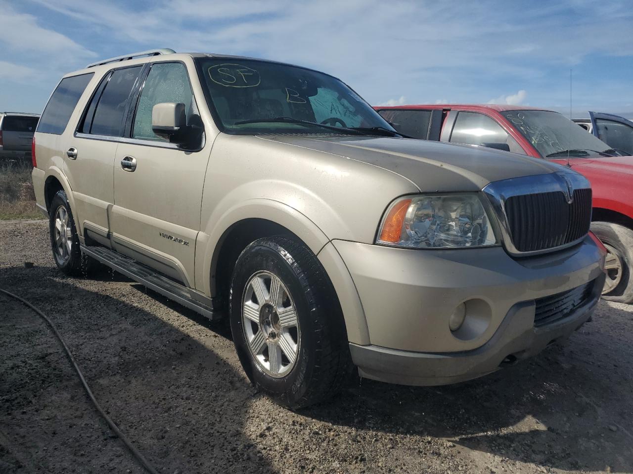 2004 Lincoln Navigator - Image 4