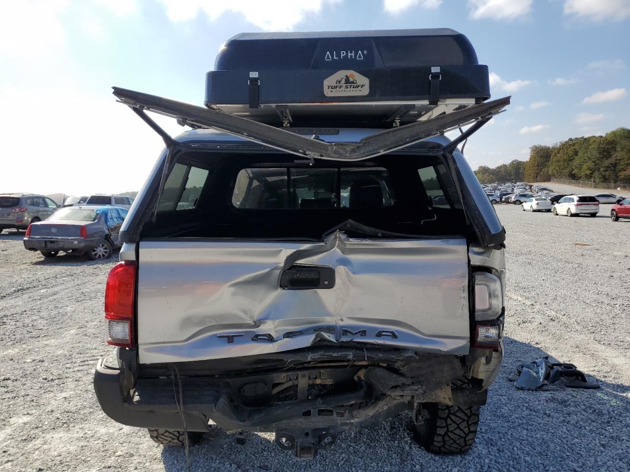 2018 Toyota Tacoma - Image 6