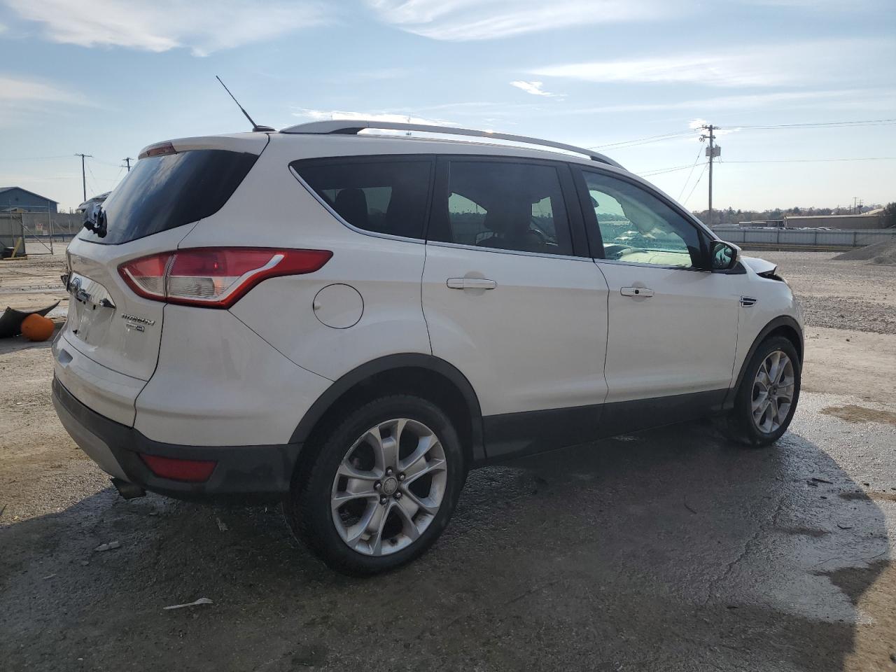 VIN 1FMCU9J90EUD74090 2014 FORD ESCAPE no.3