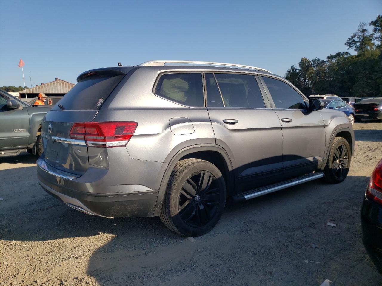 2018 Volkswagen Atlas - Image 3
