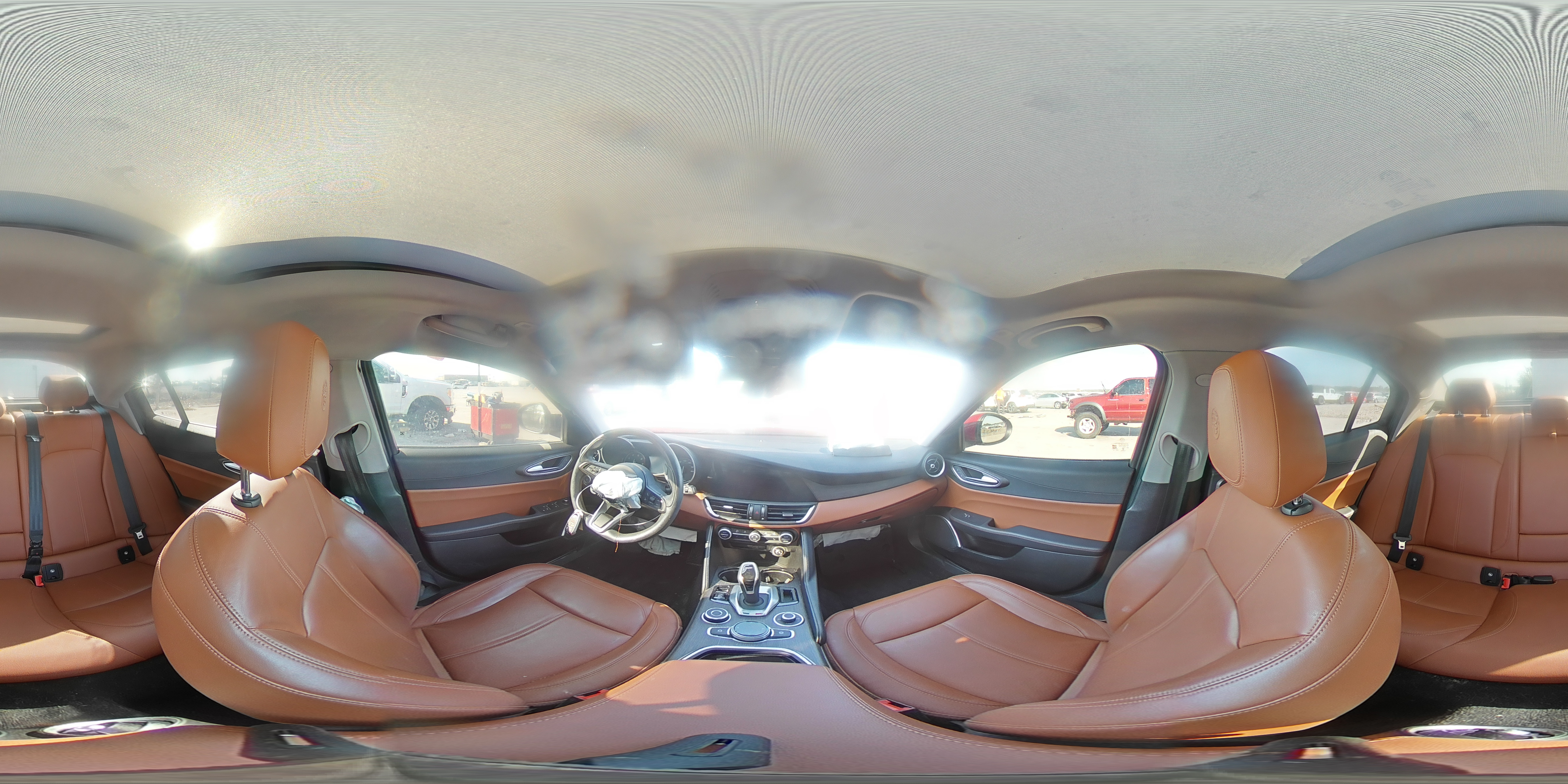 2020 Alfa Romeo Giulia - Image 14