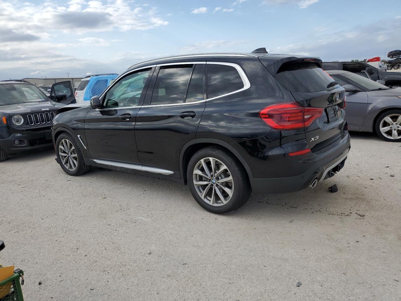 VIN 5UXTR9C57KLE14152 2019 BMW X3 no.2