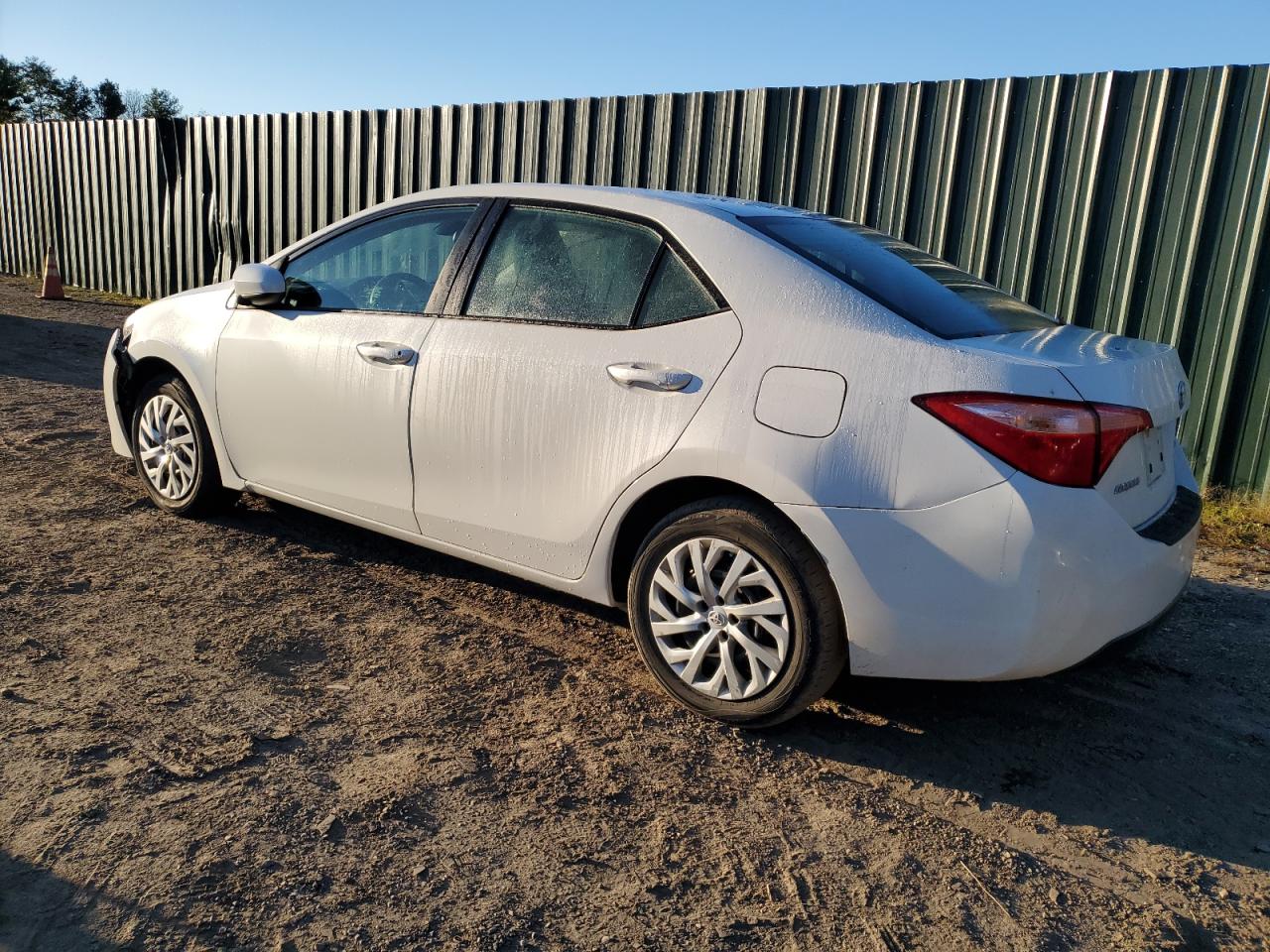 5YFBURHE7JP806202 2018 Toyota Corolla L