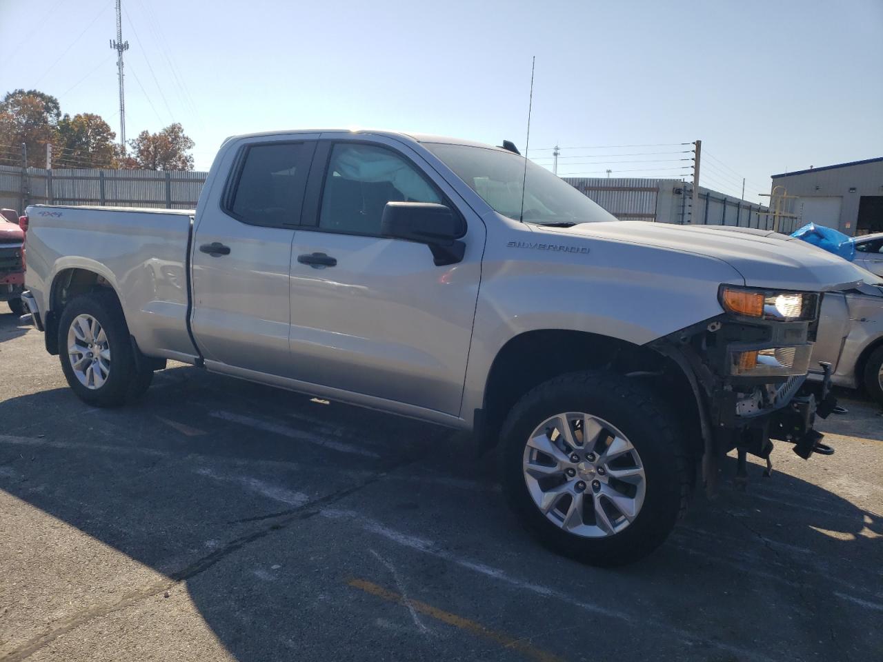 2019 Chevrolet Silverado - Image 4
