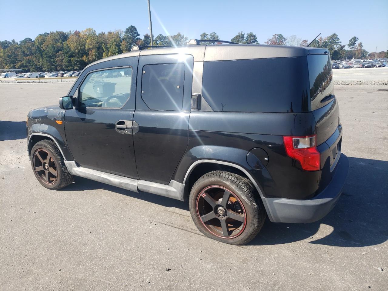 2010 Honda Element - Image 2
