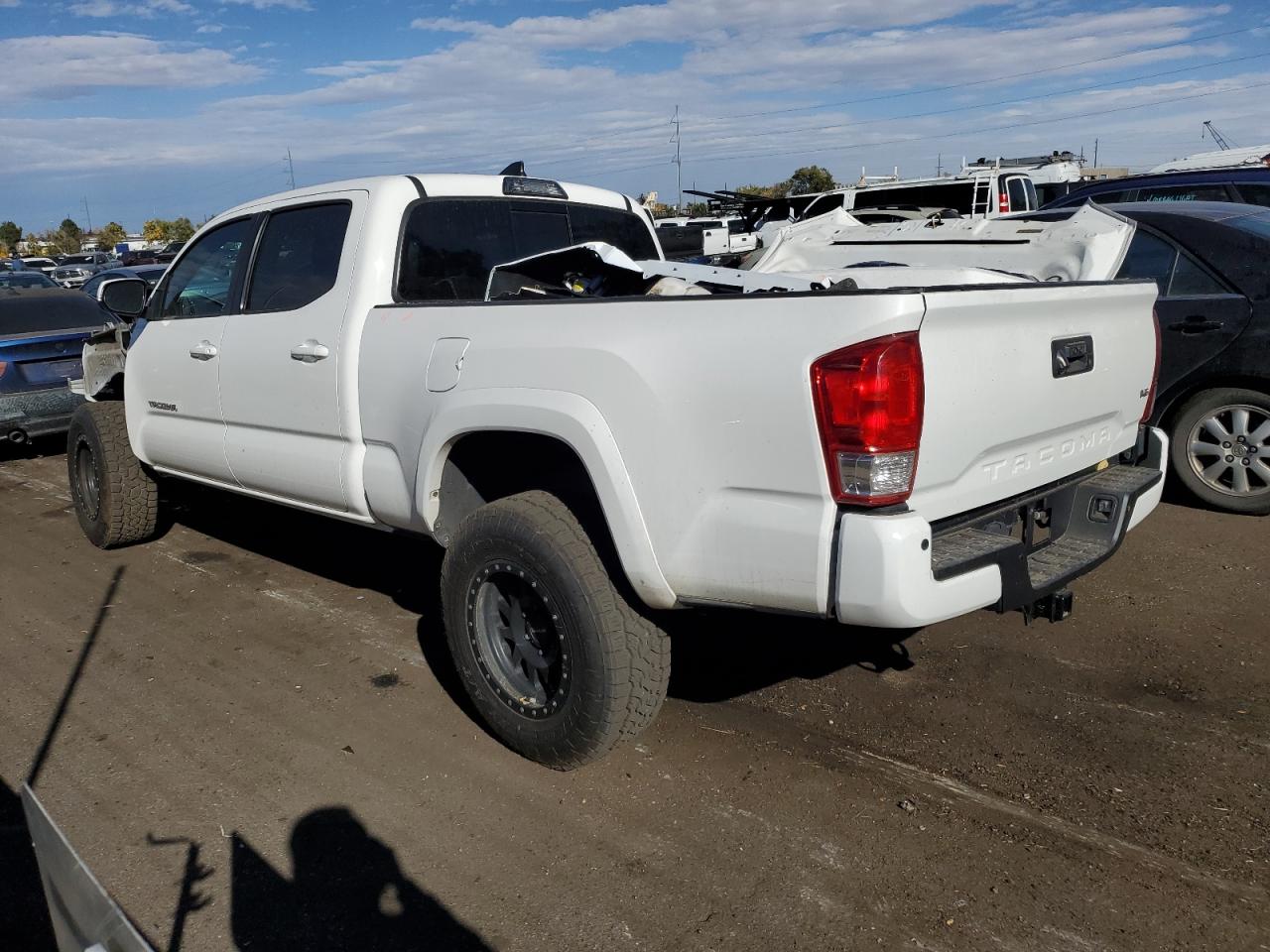 VIN 3TMDZ5BN0HM015121 2017 TOYOTA TACOMA no.2