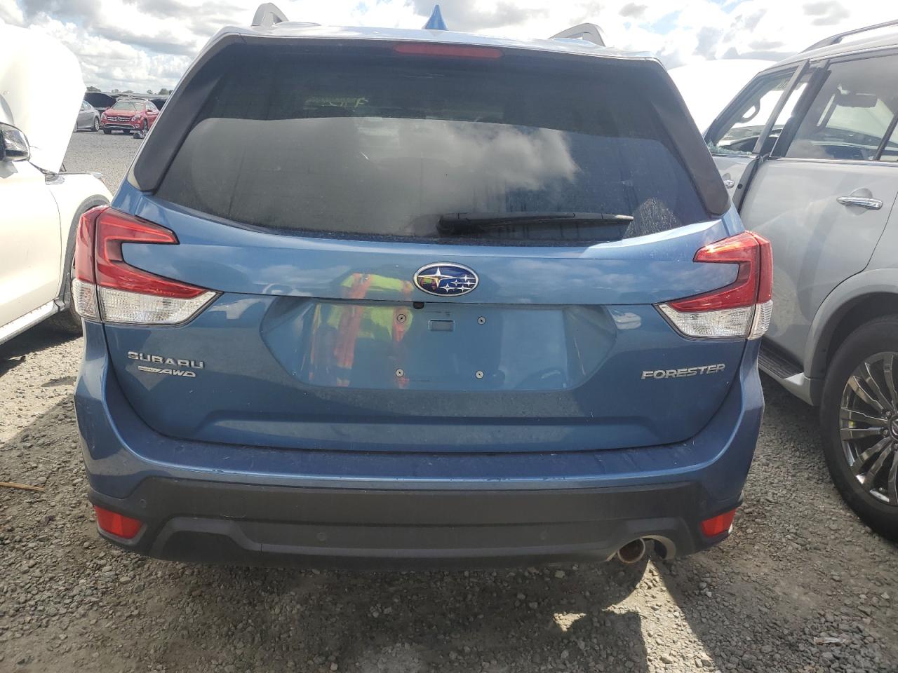 JF2SKAUC1KH565165 2019 Subaru Forester Limited