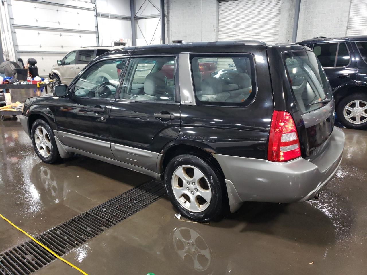2004 Subaru Forester - Image 2