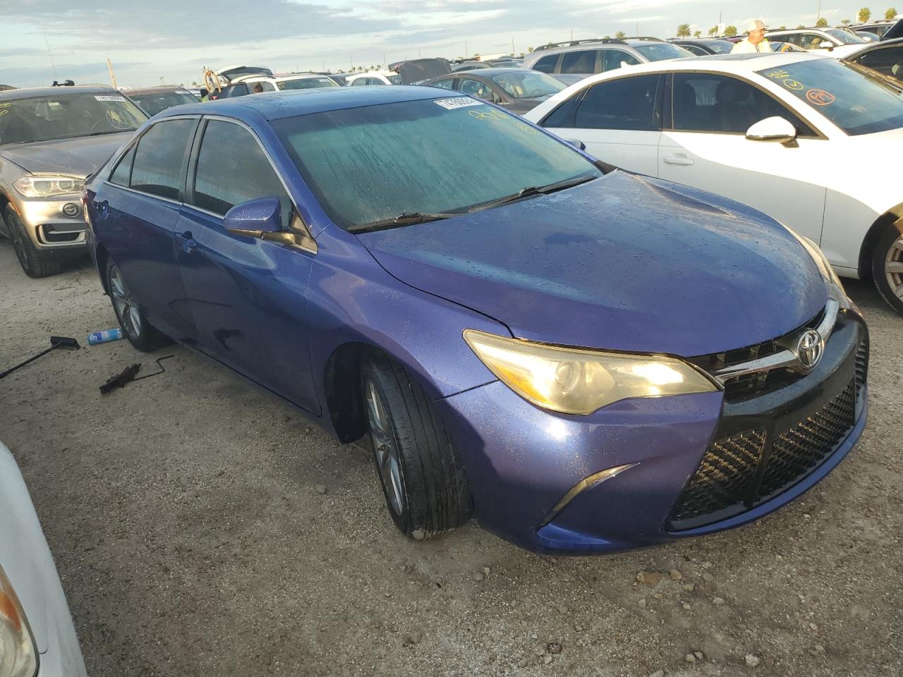 2015 Toyota Camry - Image 4