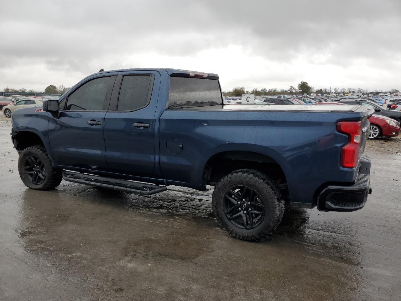 2019 Chevrolet Silverado - Image 2