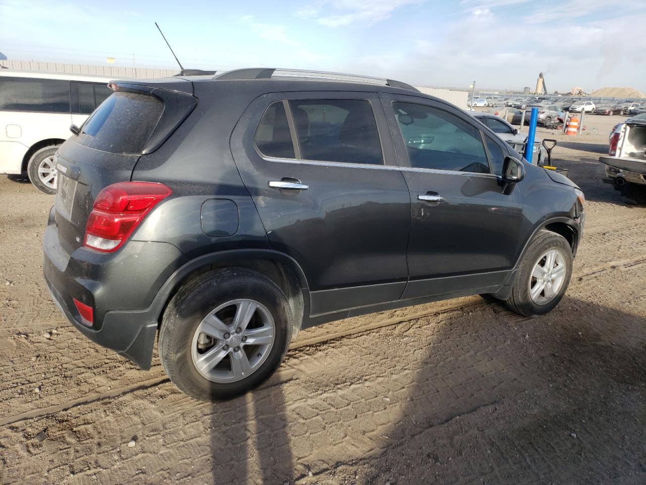 2020 Chevrolet Trax - Image 3