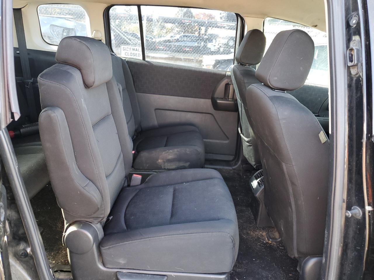 2009 Mazda 5 - Image 10