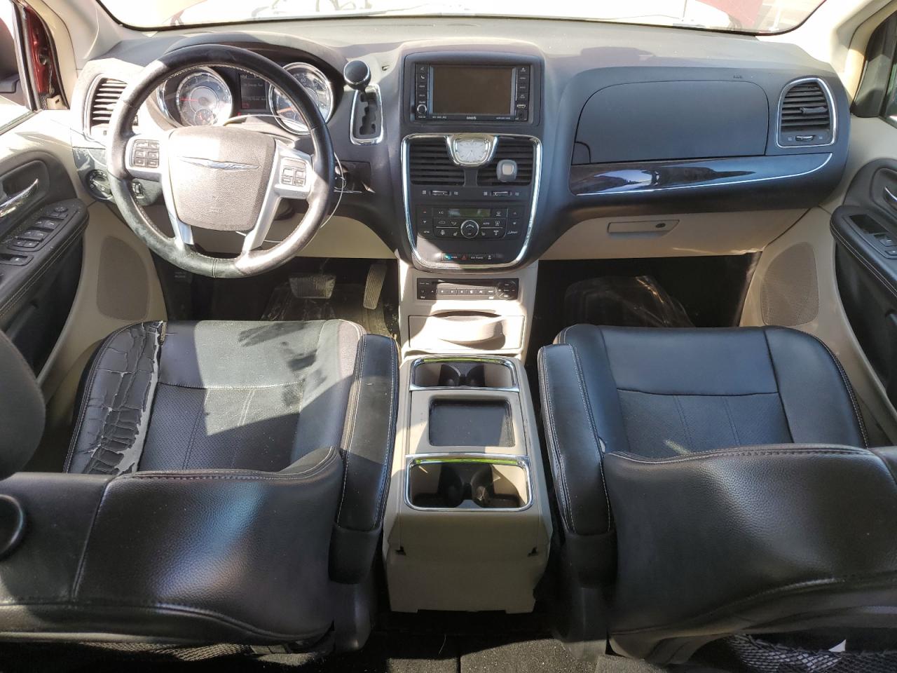 2011 Chrysler Town & Country Touring L VIN: 2A4RR8DG0BR609725 Lot: 74817314