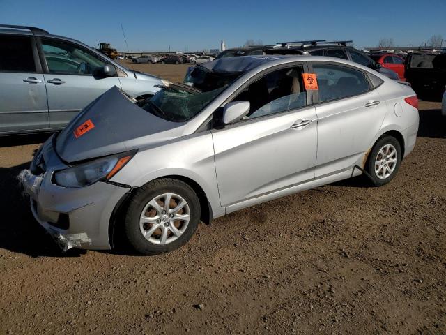 2013 Hyundai Accent Gls продається в Rocky View County, AB - Front End