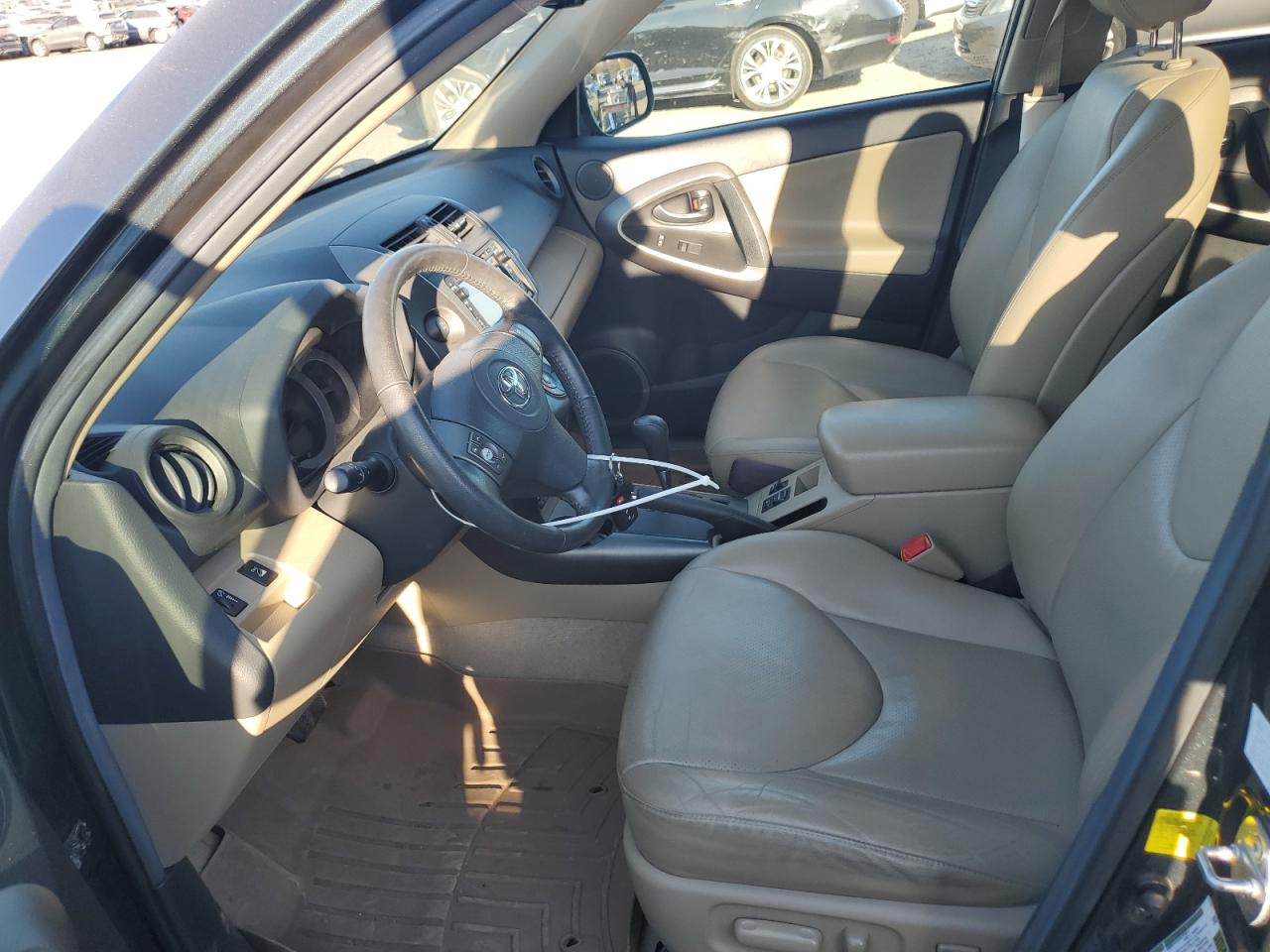 2012 Toyota RAV 4 - Image 7