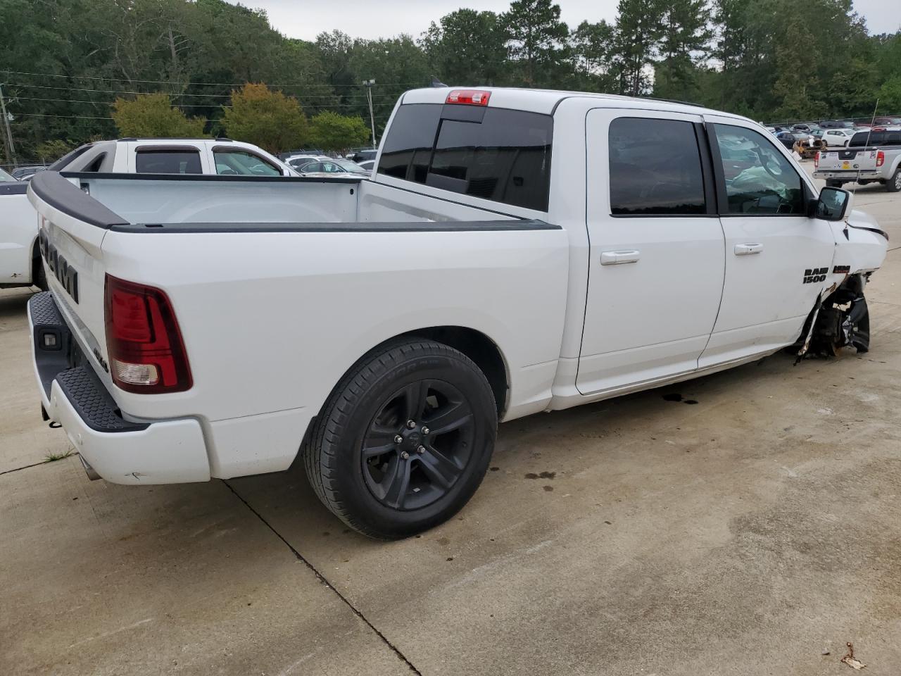 2018 RAM 1500 - Image 3