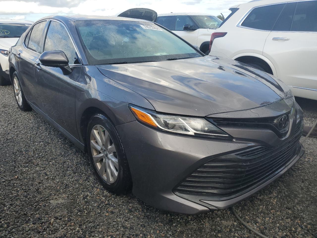 2019 Toyota Camry - Image 4