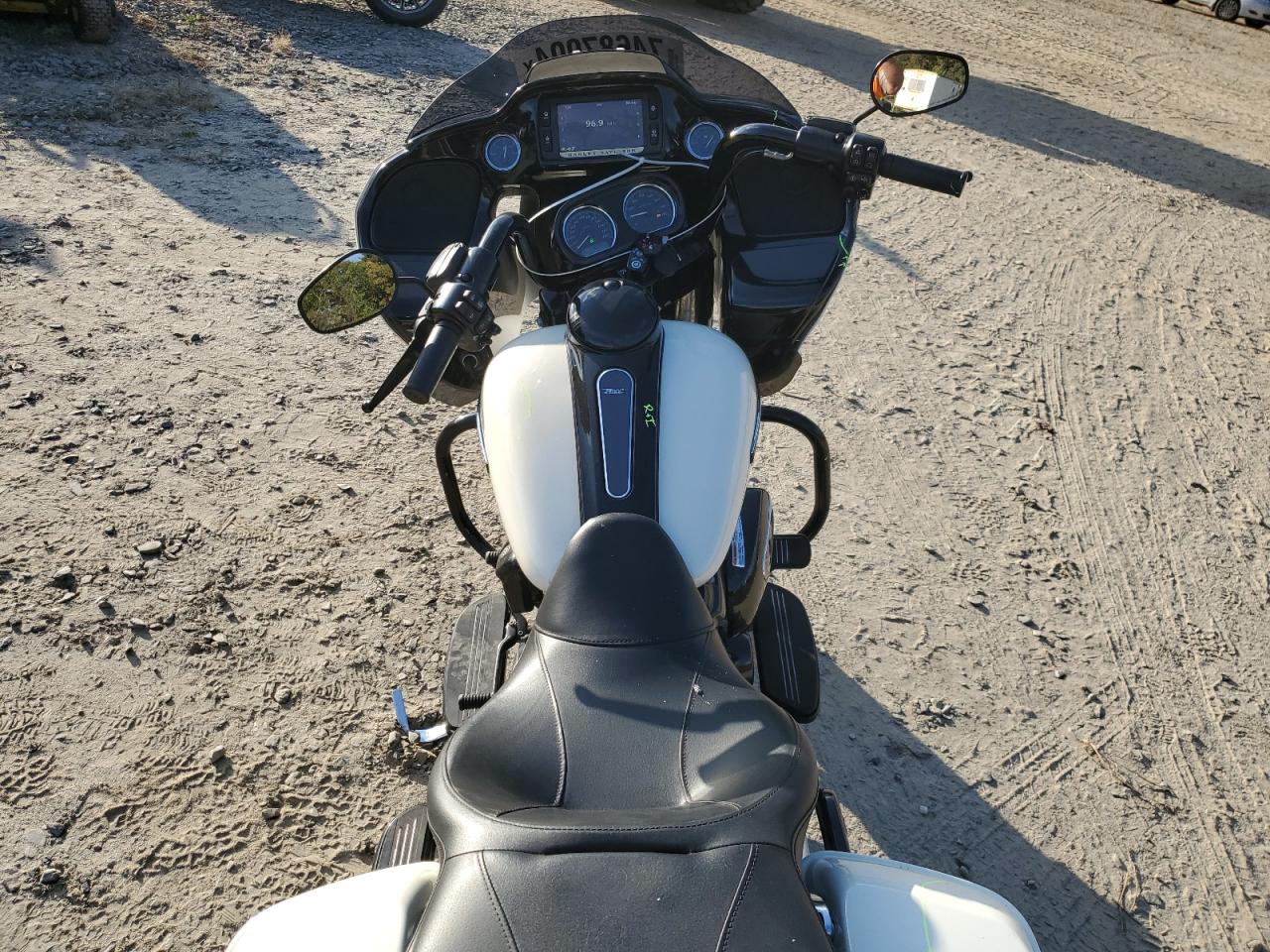 2018 Harley-Davidson Fltrxs Road Glide Special VIN: 1HD1KTC16JB671939 Lot: 74687004