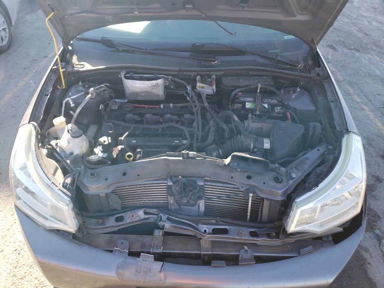 2010 Ford Focus - Image 11