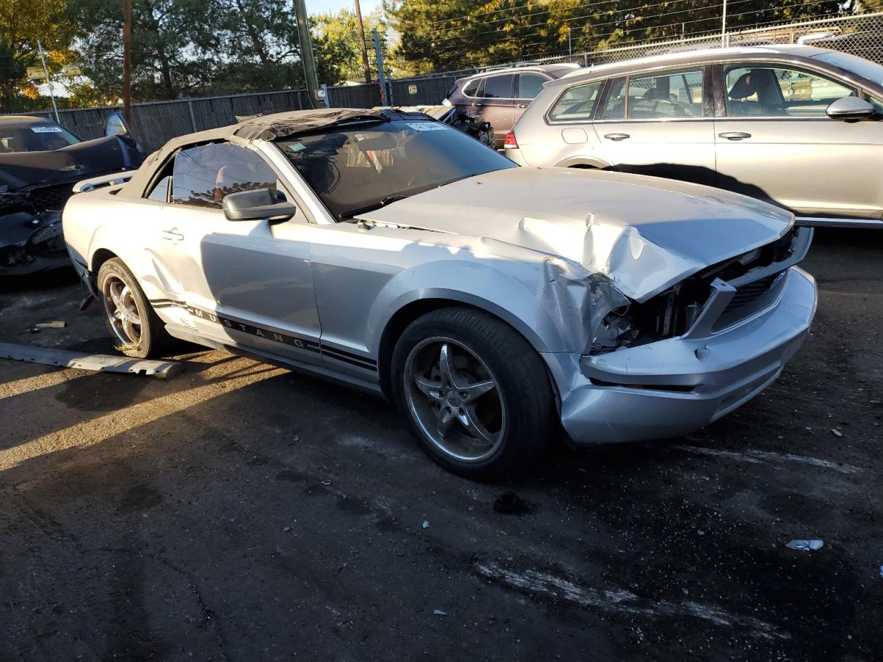 2005 Ford Mustang - Image 4