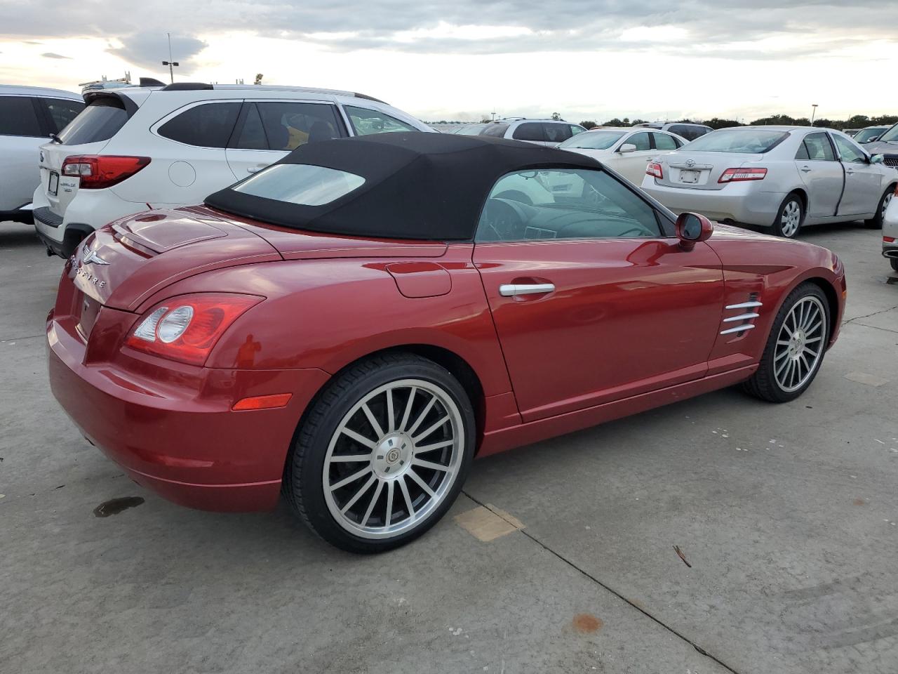 2007 Chrysler Crossfire - Image 3
