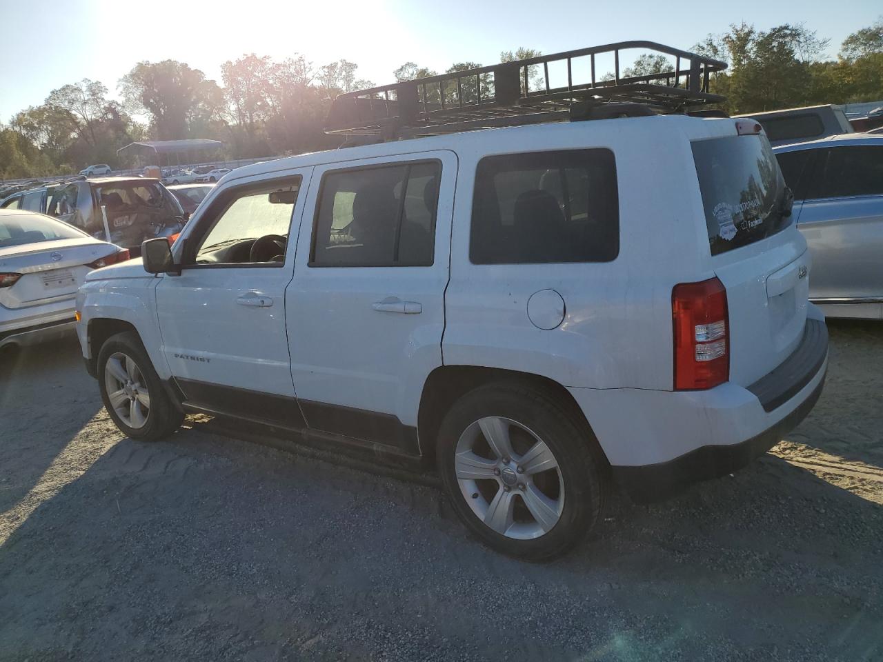 2016 Jeep Liberty (Patriot) - Image 2