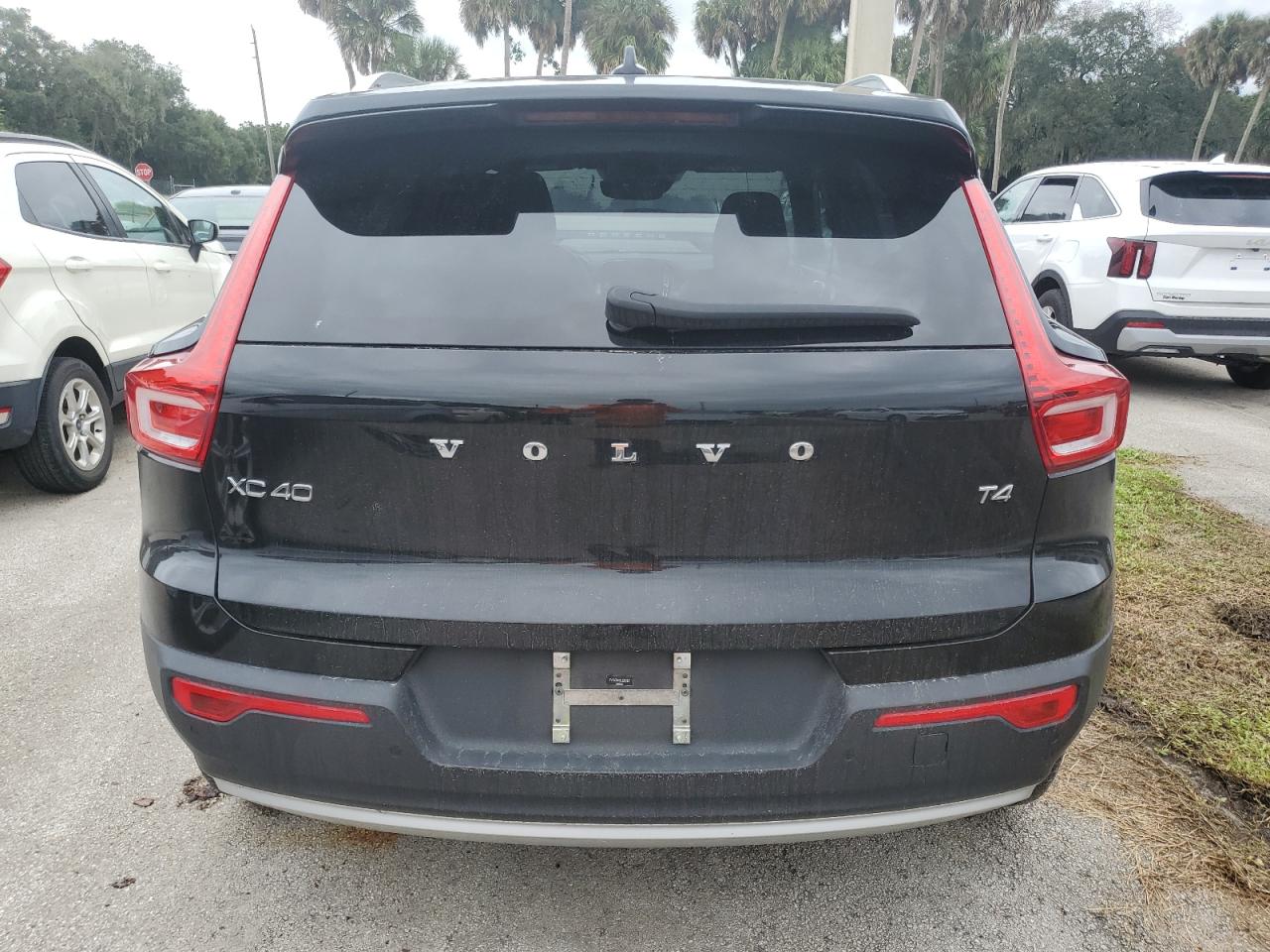 2020 Volvo Xc40 T4 Momentum VIN: YV4AC2HK1L2283107 Lot: 73978774